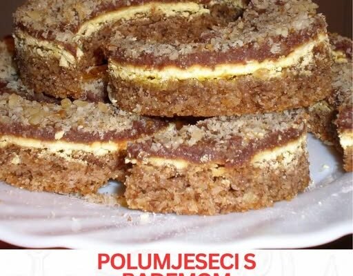 Polumjeseci s bademom: Toliko dobri da ćete ih praviti opet i opet!